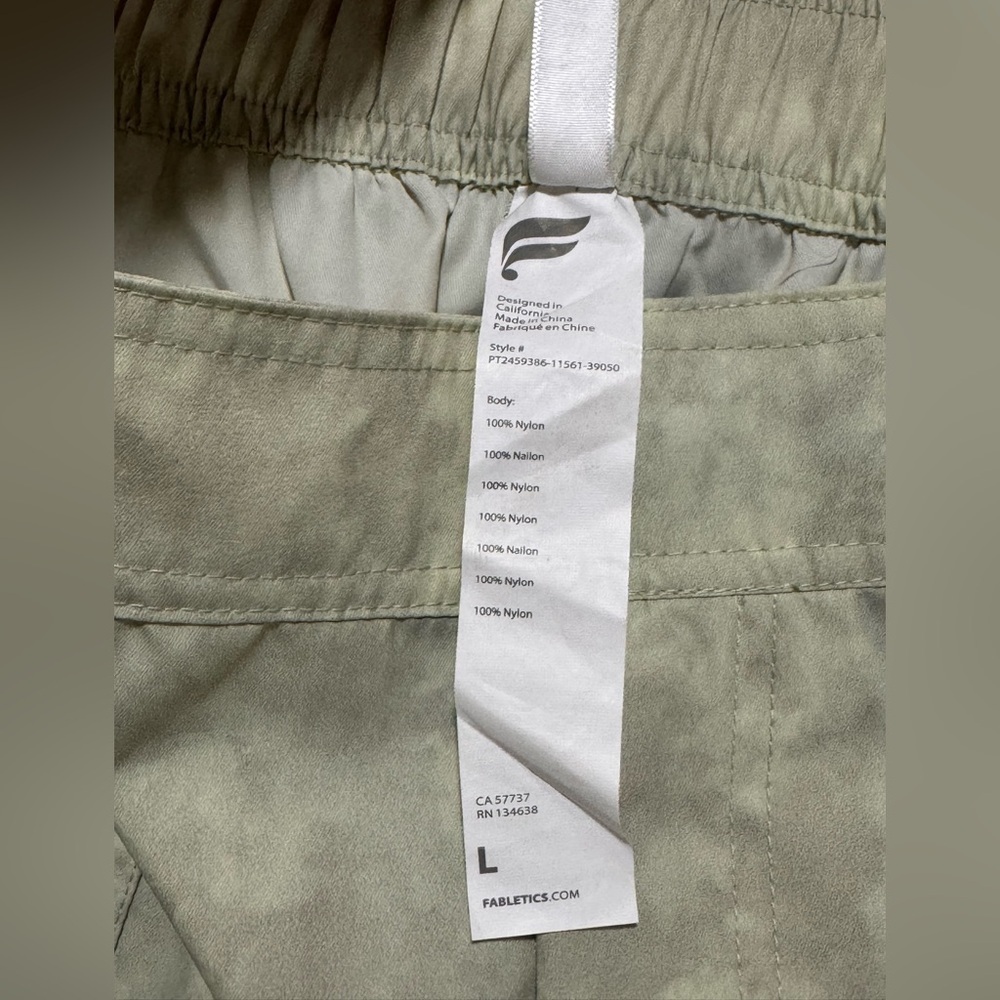 Fabletics Women Large Annie Dried Sage Tie Dye Texture Nylon Cargo Joggers - Picture 8 of 16